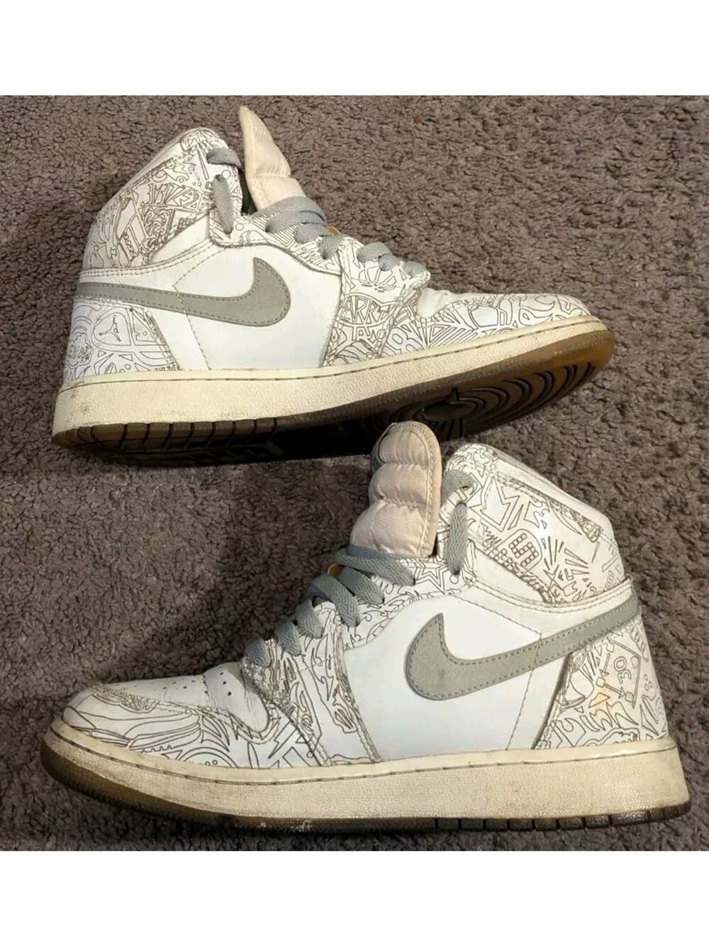 Jordan 1 Retro 30th Anniversary Laser 705290-100 Youth Size 6 / Women's 7.5